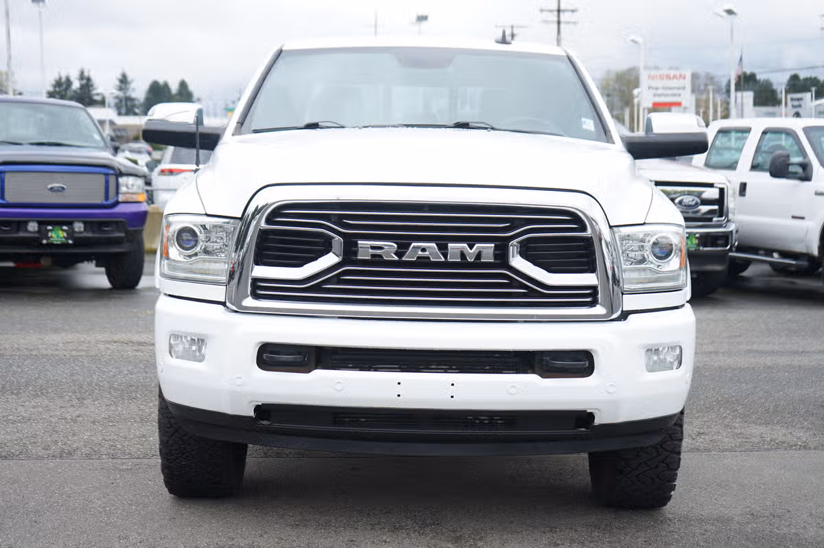 2018 Ram 2500 Laramie Limited Crew Cab Image 9