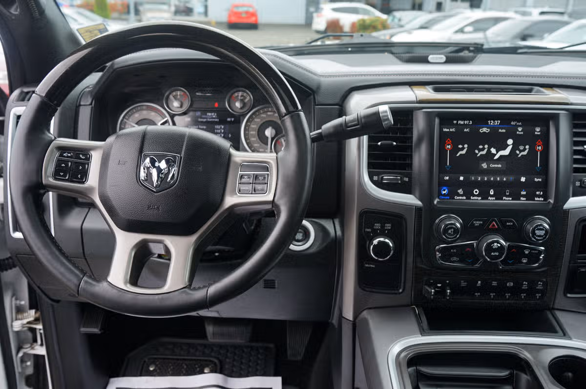 2018 Ram 2500 Laramie Limited Crew Cab Image 18