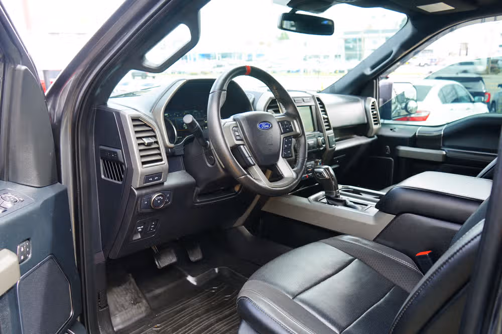 2019 Ford F-150 Raptor SuperCrew Image 12