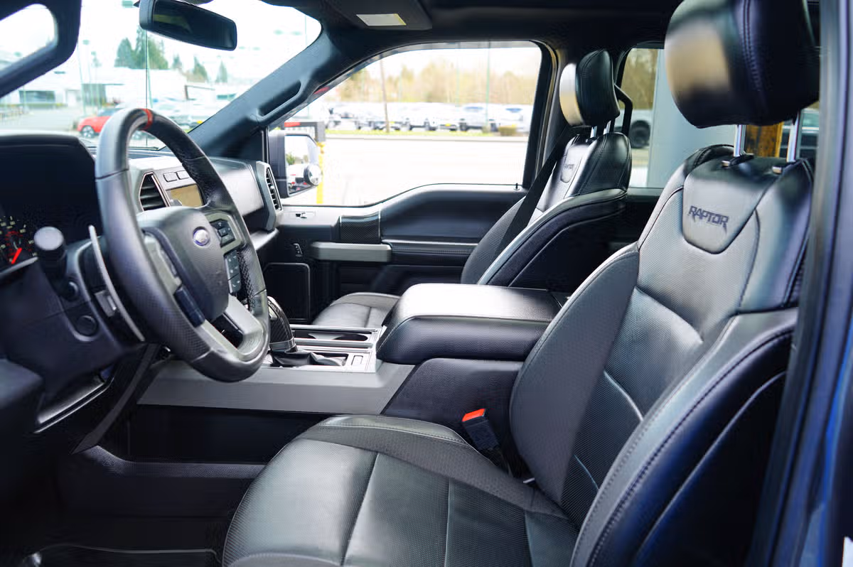 2019 Ford F-150 Raptor SuperCrew Image 13