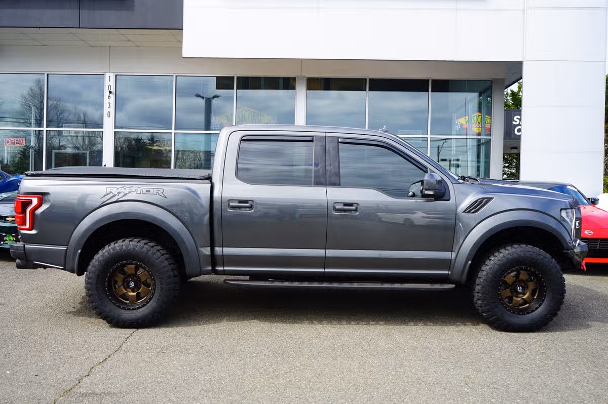 2019 Ford F-150 Raptor SuperCrew Image 6