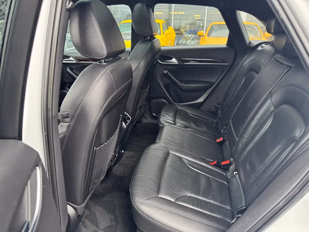 2016 Audi Q3 2.0T quattro Prestige Image 11