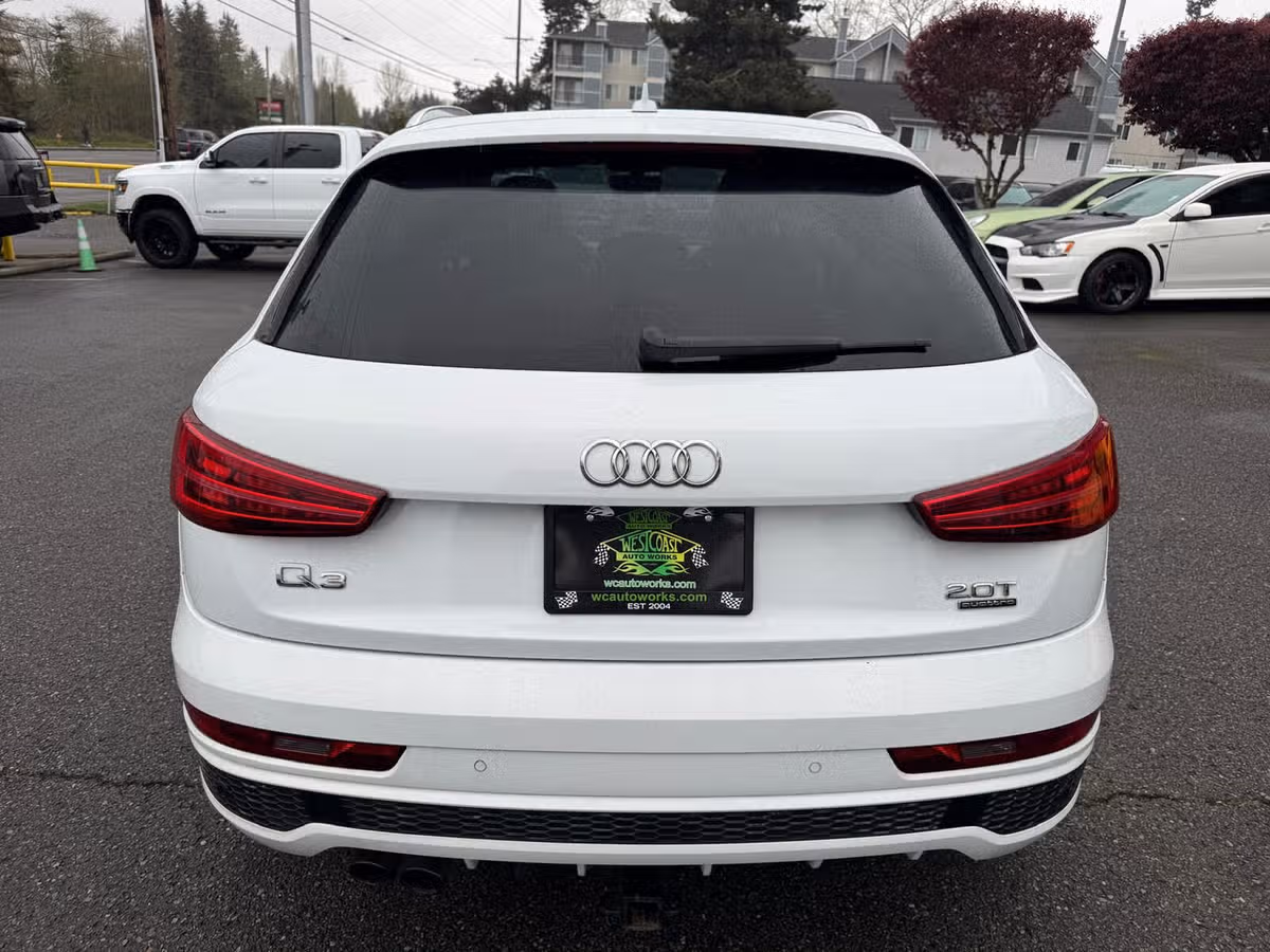 2016 Audi Q3 2.0T quattro Prestige Image 4