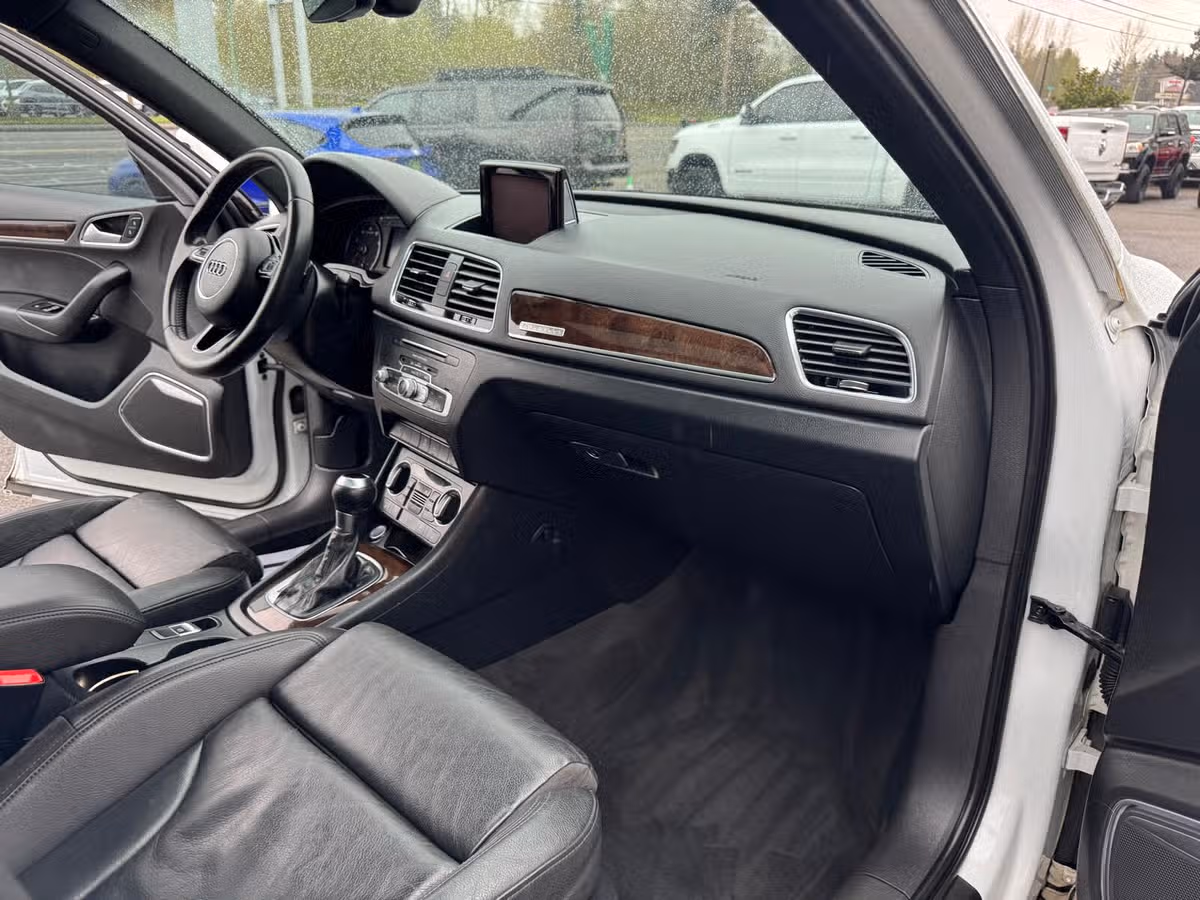 2016 Audi Q3 2.0T quattro Prestige Image 14
