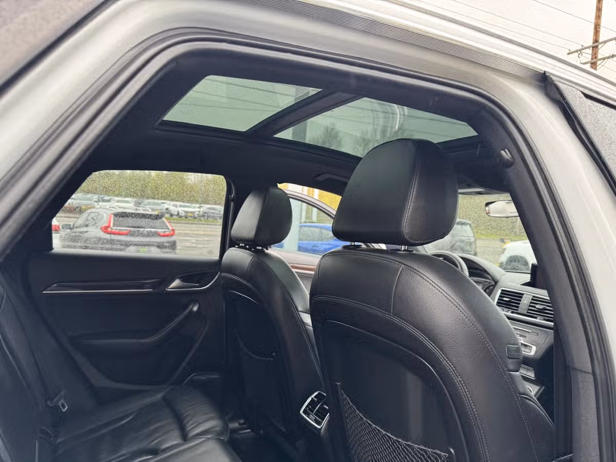 2016 Audi Q3 2.0T quattro Prestige Image 13