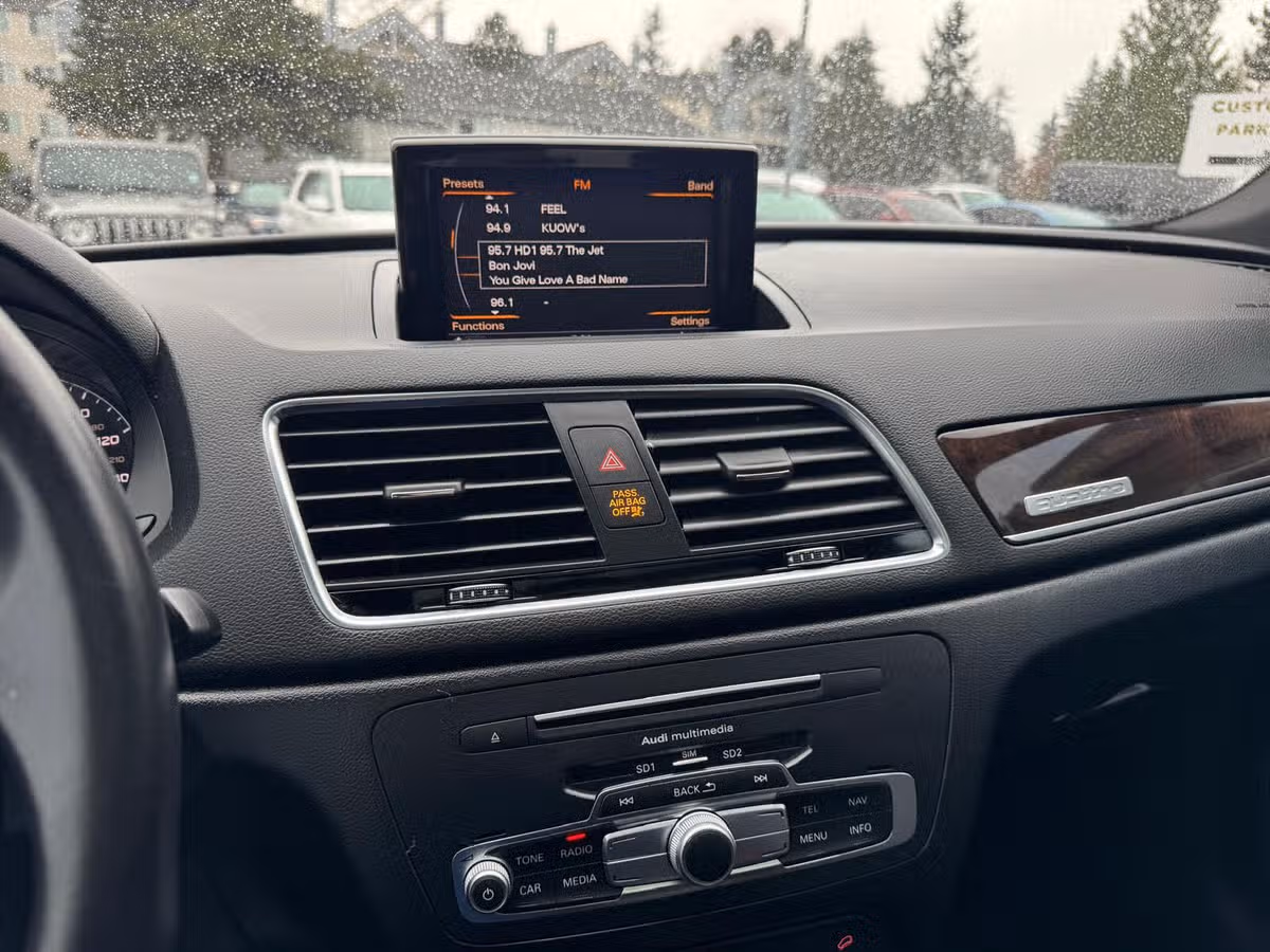 2016 Audi Q3 2.0T quattro Prestige Image 18