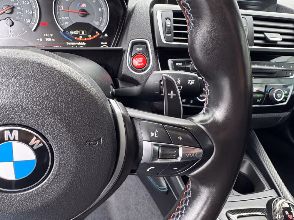 2017 BMW M2 Base Image 23