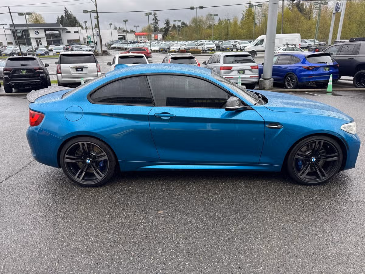2017 BMW M2 Base Image 6