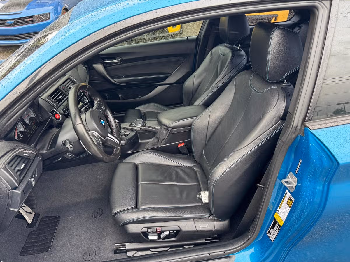 2017 BMW M2 Base Image 19