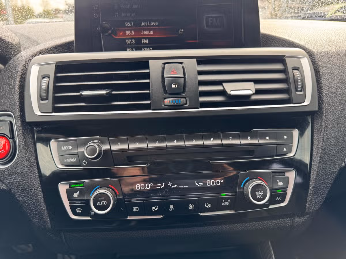 2017 BMW M2 Base Image 31
