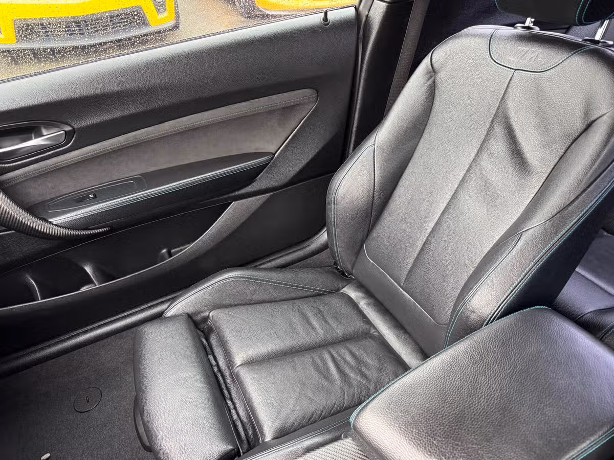 2017 BMW M2 Base Image 30