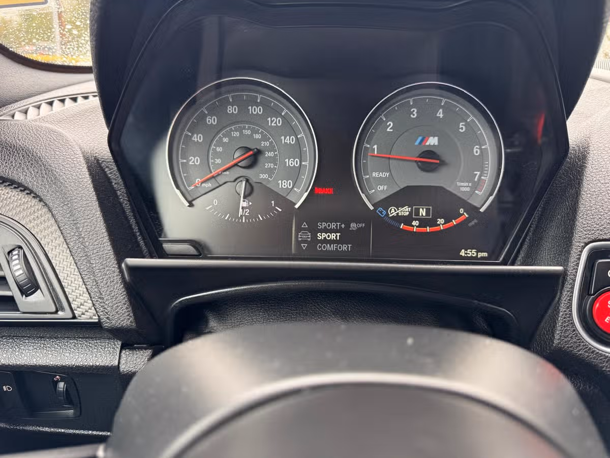 2017 BMW M2 Base Image 26