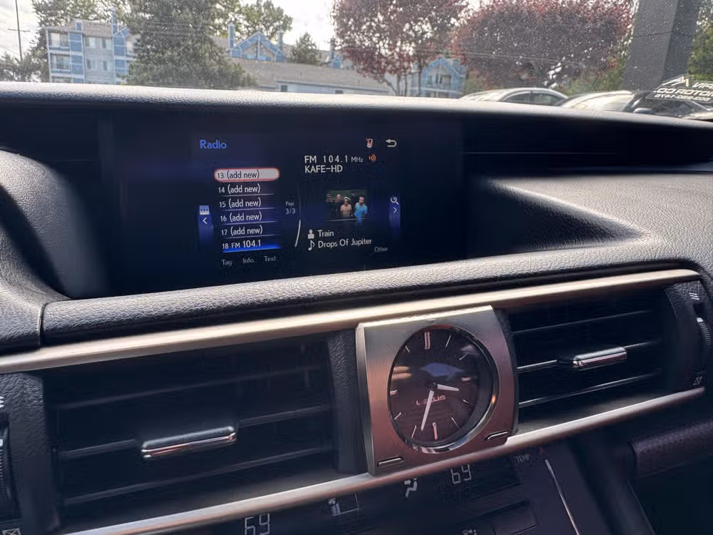 2017 Lexus IS 200t Base Image 17