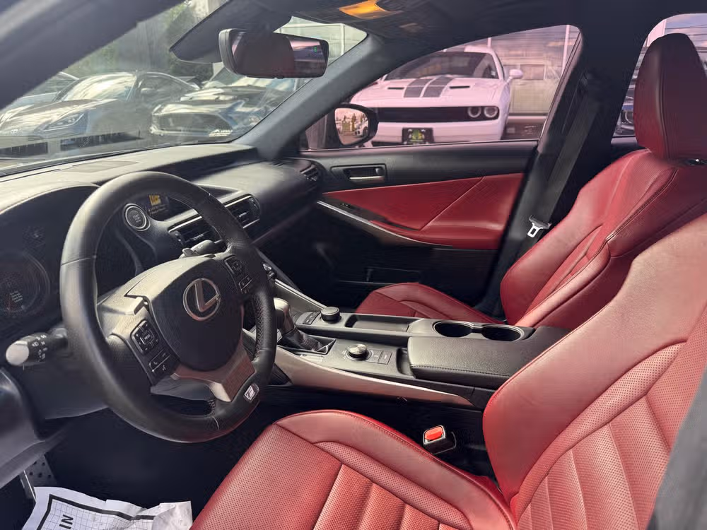 2017 Lexus IS 200t Base Image 5