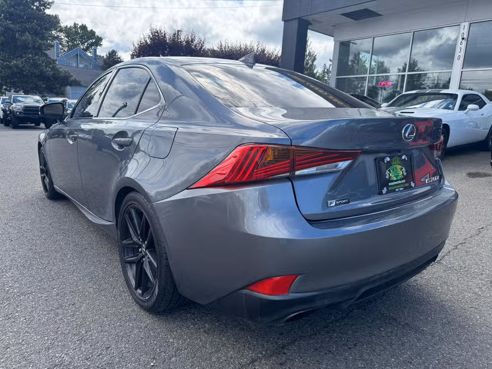 2017 Lexus IS 200t Base Image 13