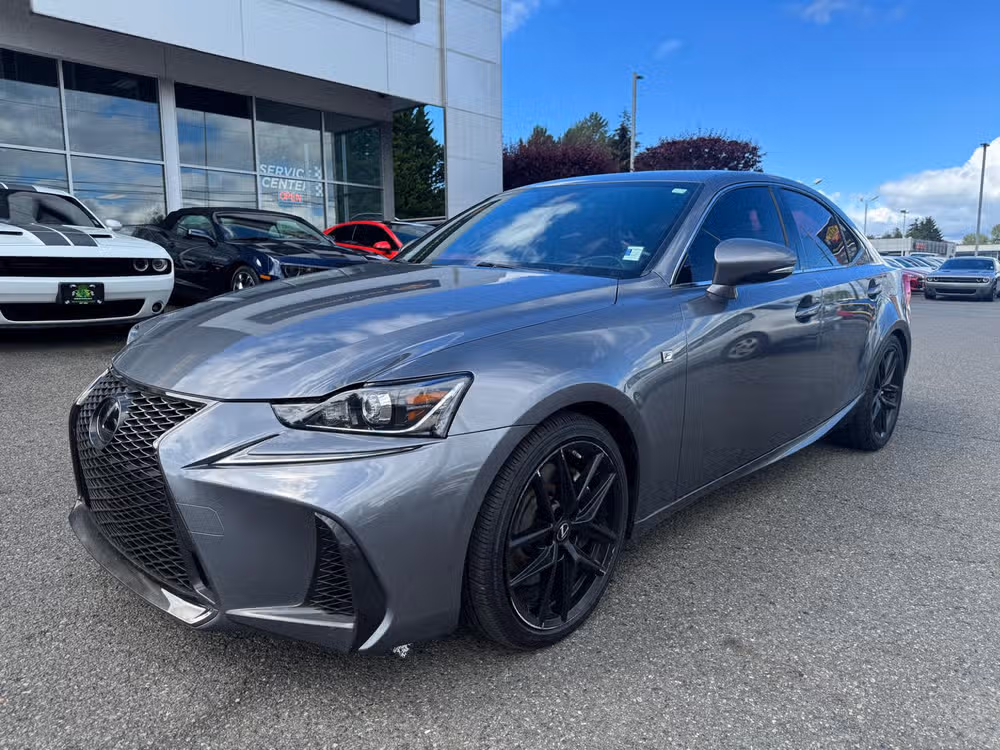 2017 Lexus IS 350 200t's photo