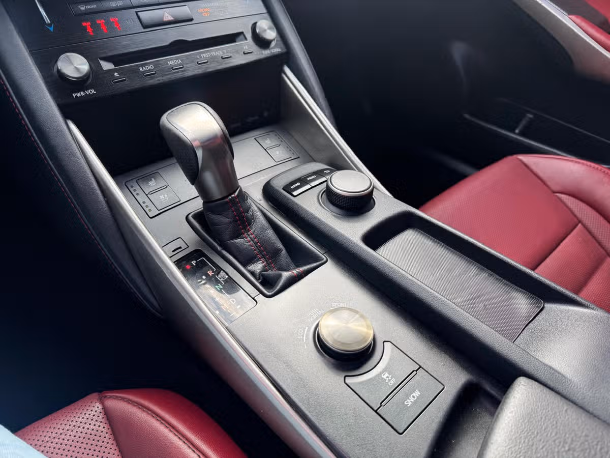 2017 Lexus IS 200t Base Image 20
