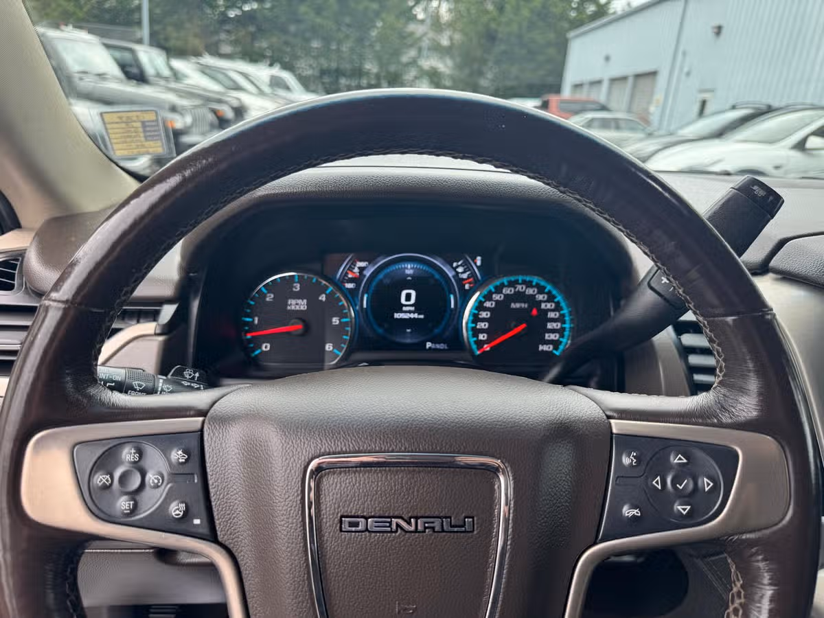 2018 GMC Yukon Denali Image 20