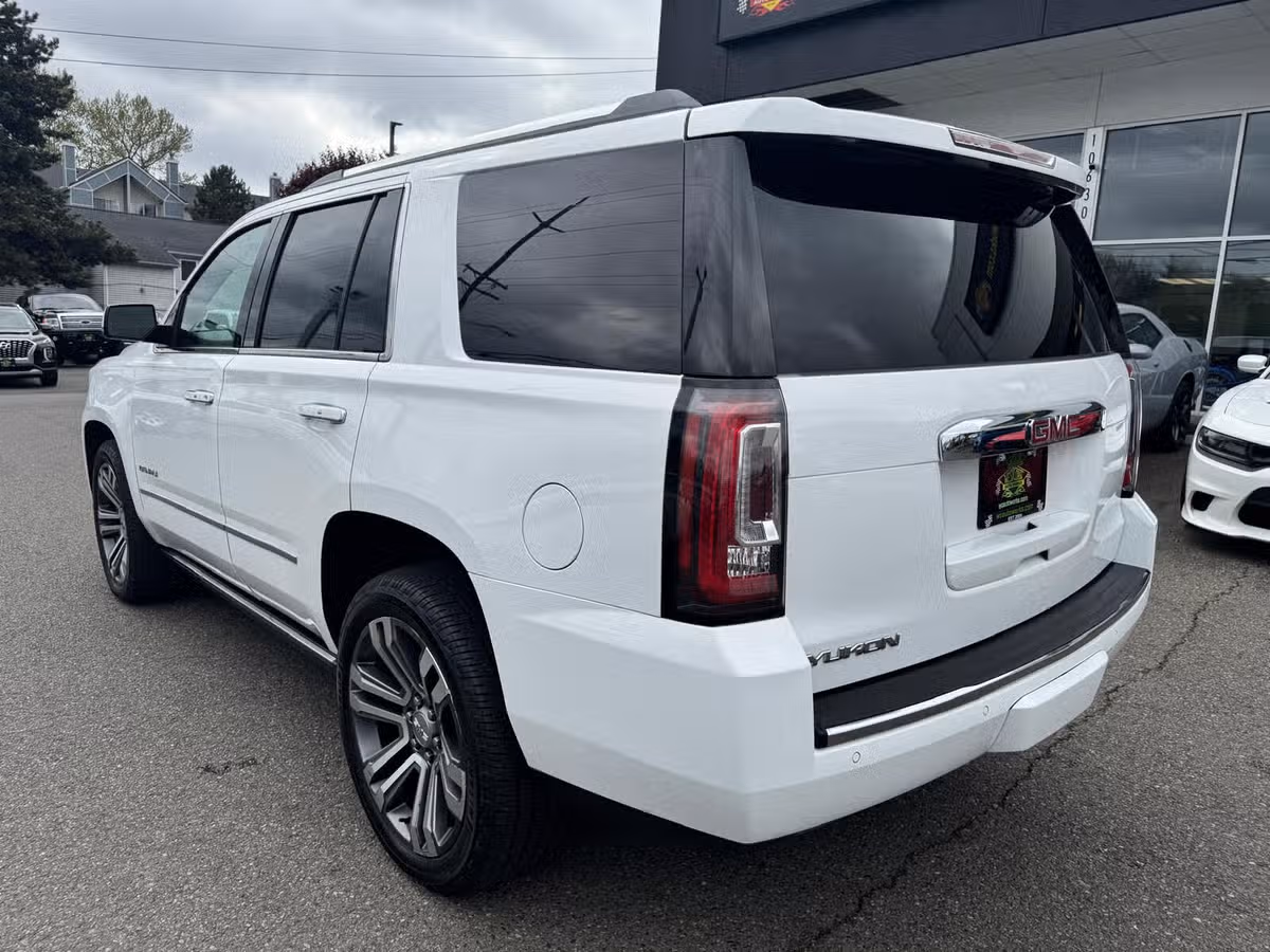 2018 GMC Yukon Denali Image 3