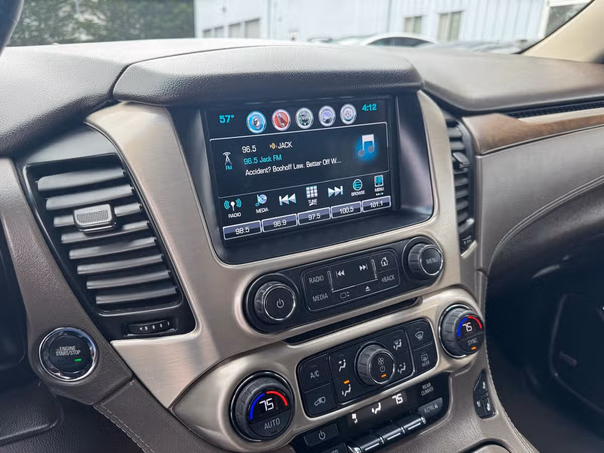 2018 GMC Yukon Denali Image 18