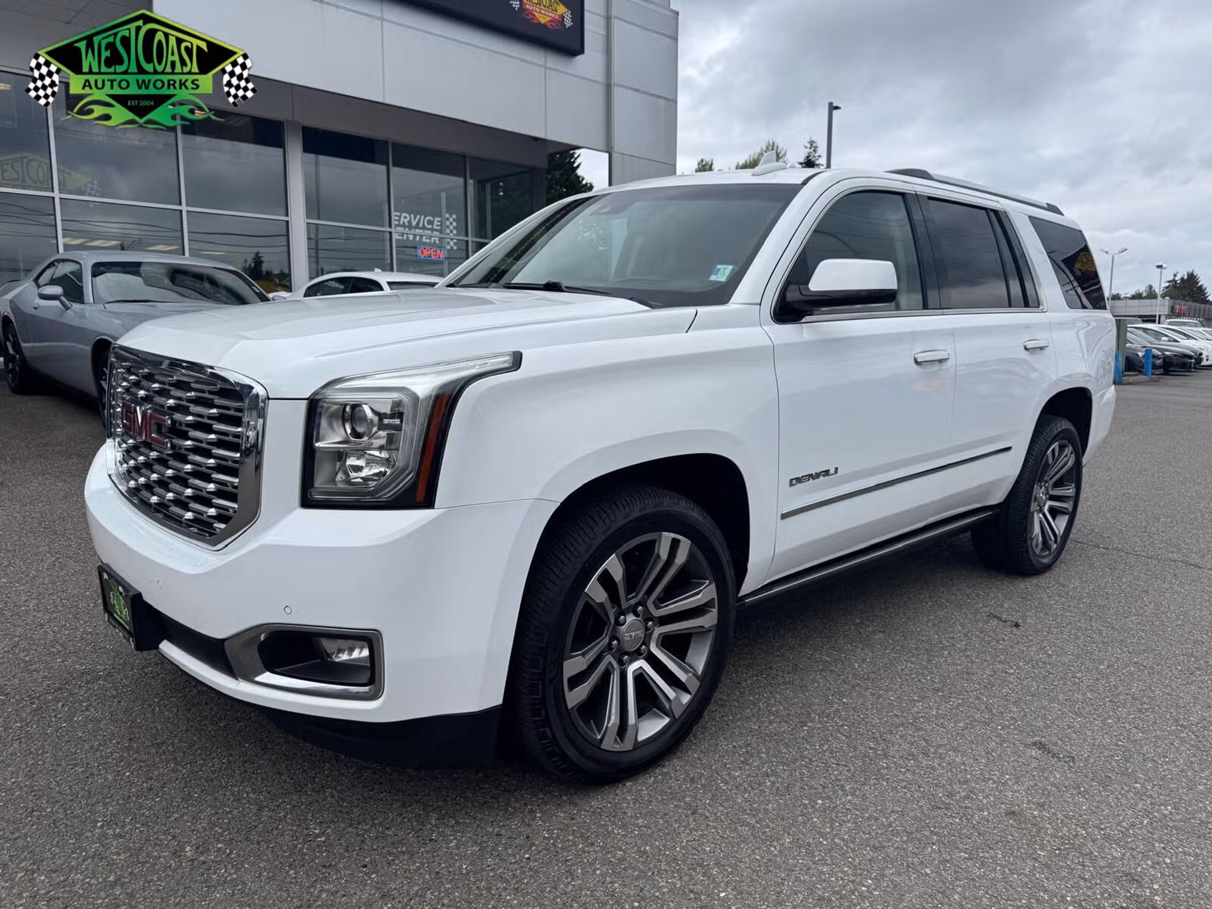 2018 GMC Yukon Denali Image 1