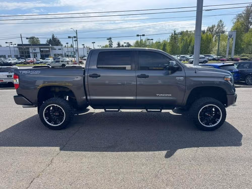 2019 Toyota Tundra SR5 CrewMax Image 7