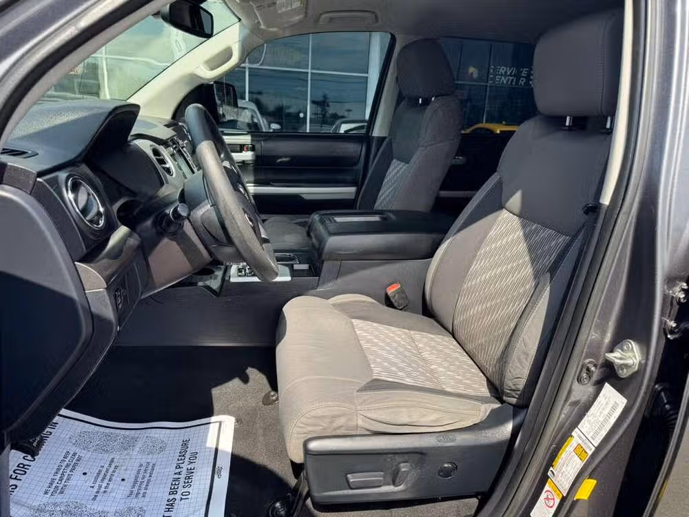 2019 Toyota Tundra SR5 CrewMax Image 12