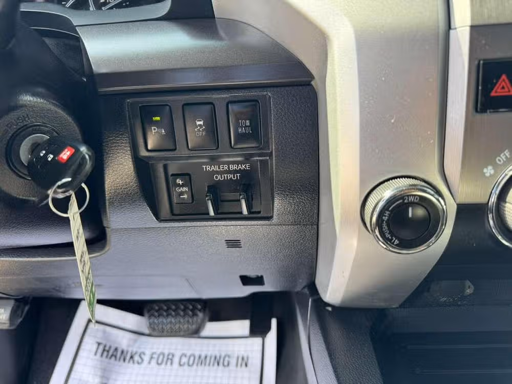 2019 Toyota Tundra SR5 CrewMax Image 19