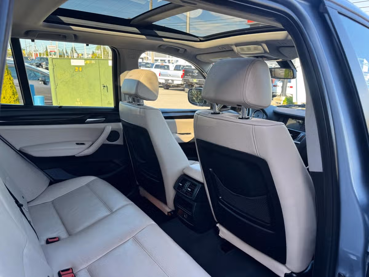 2013 BMW X3 xDrive28i Image 13