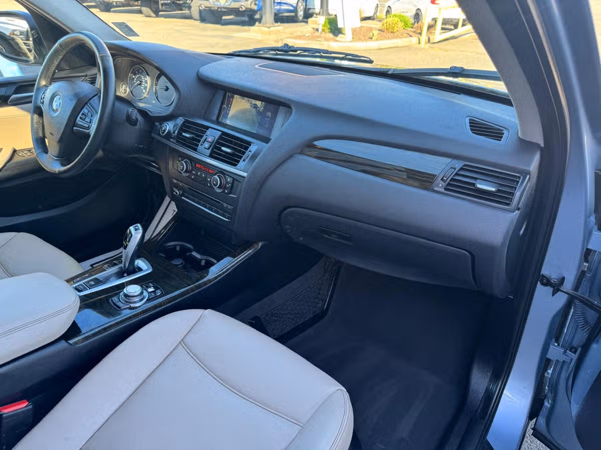 2013 BMW X3 xDrive28i Image 15