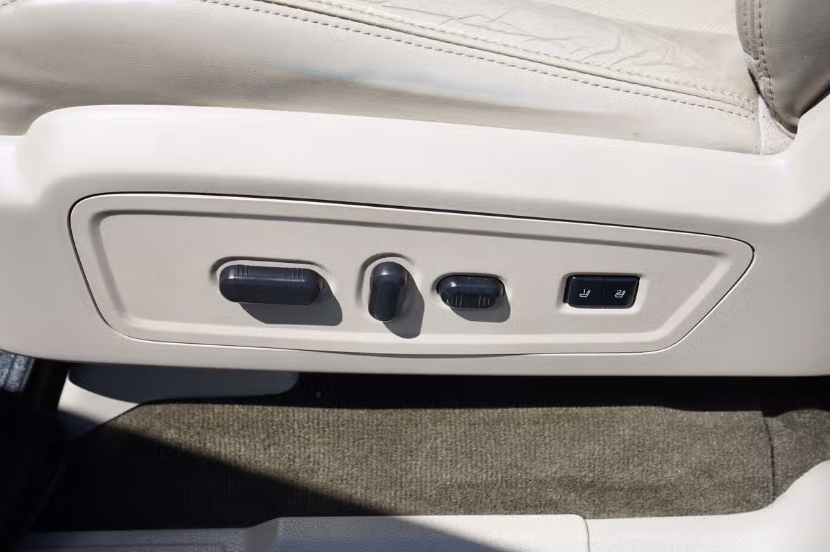 2016 Lincoln Navigator Select Image 11