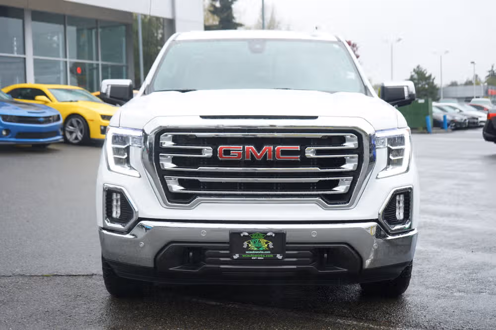 2021 GMC Sierra 1500 SLT Crew Cab Image 8