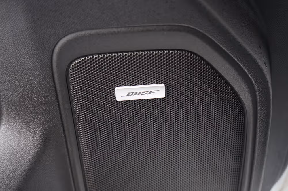2021 GMC Sierra 1500 SLT Crew Cab Image 12