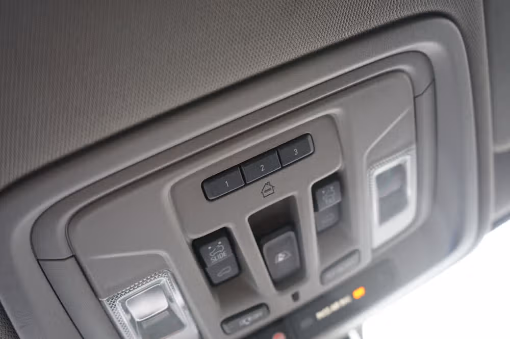 2021 GMC Sierra 1500 SLT Crew Cab Image 27