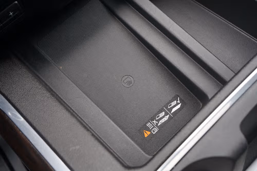 2021 GMC Sierra 1500 SLT Crew Cab Image 22