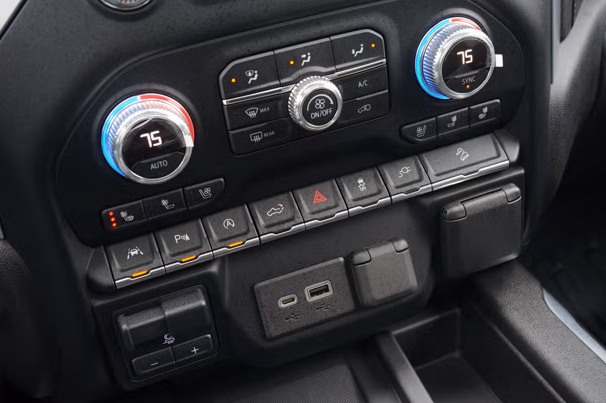 2021 GMC Sierra 1500 SLT Crew Cab Image 24