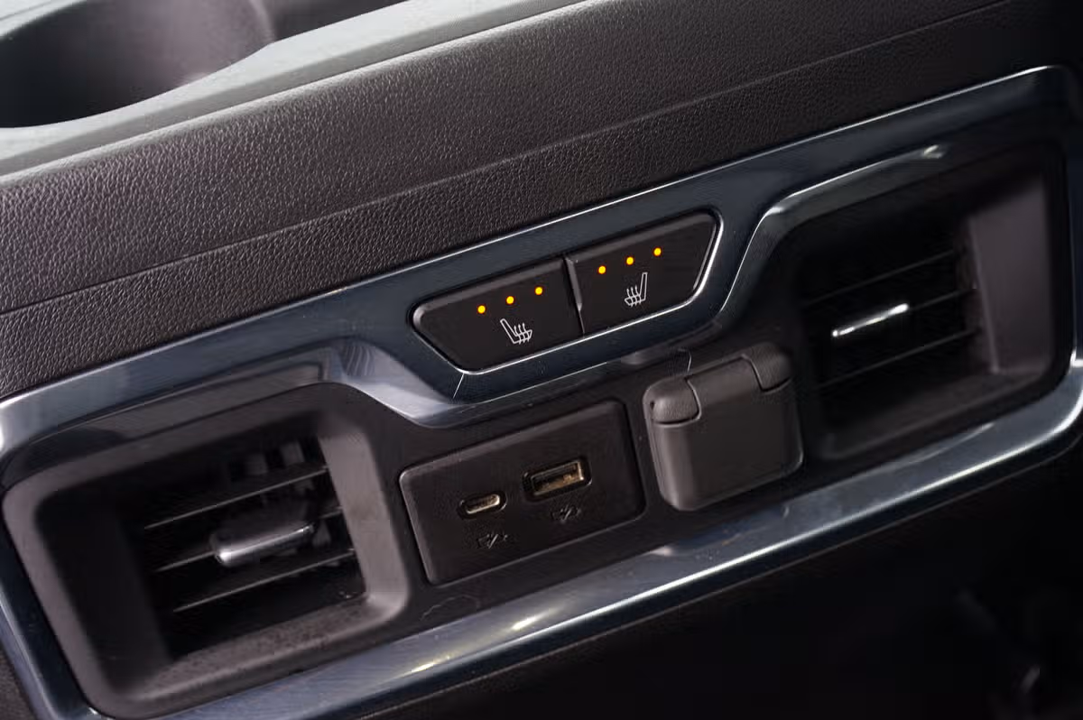 2021 GMC Sierra 1500 SLT Crew Cab Image 19