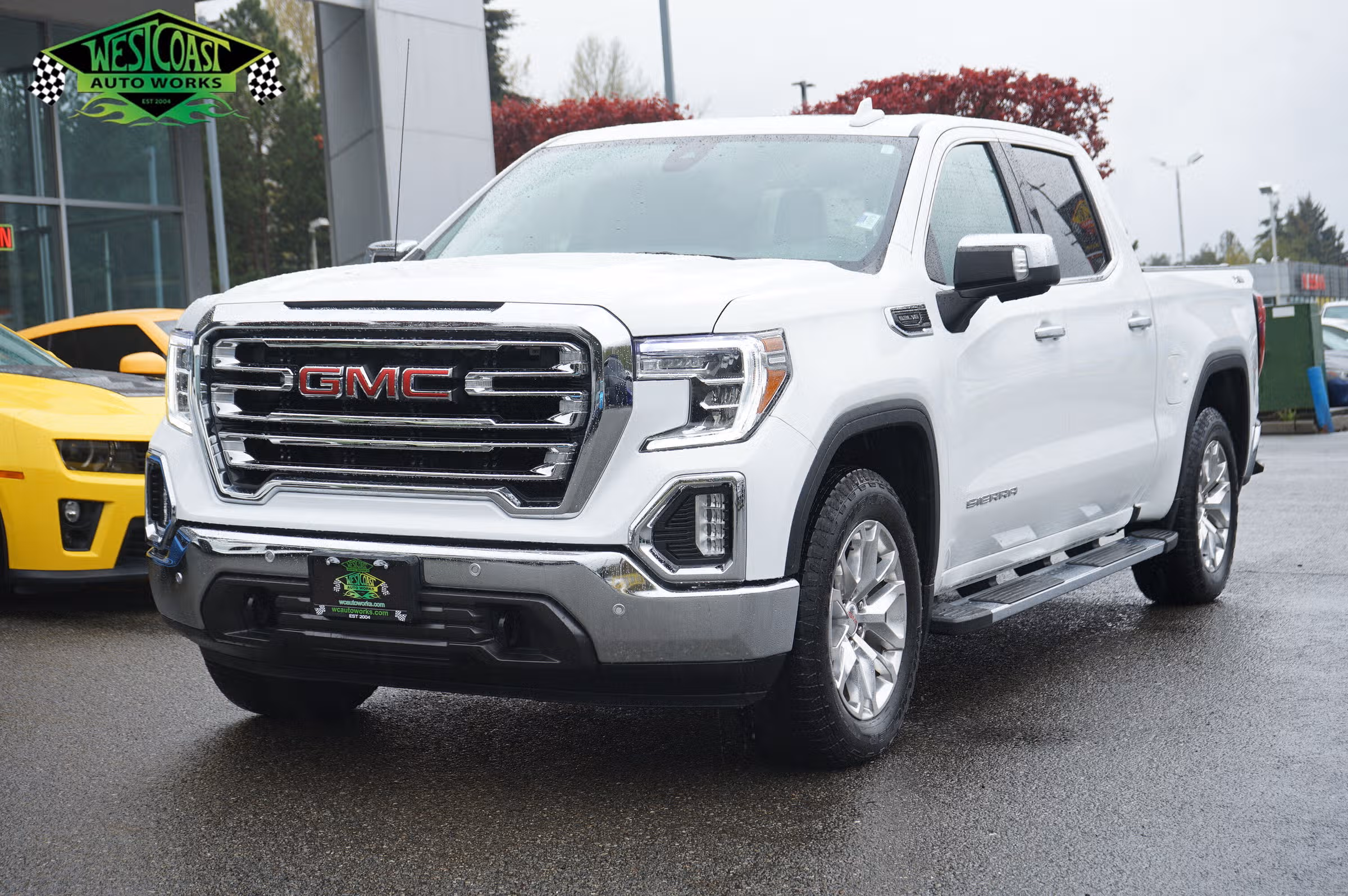 2021 GMC Sierra 1500 SLT Crew Cab Image 1