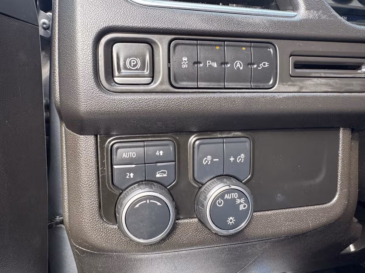 2021 Chevrolet Tahoe LT Image 23
