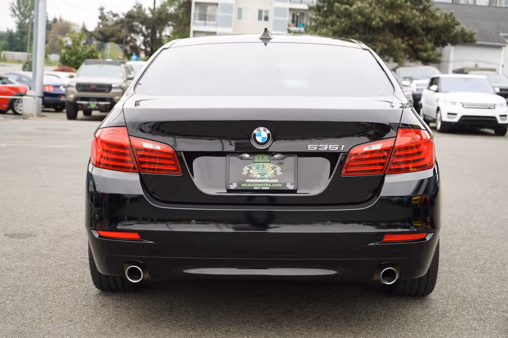 2016 BMW 5 Series 535i Image 4