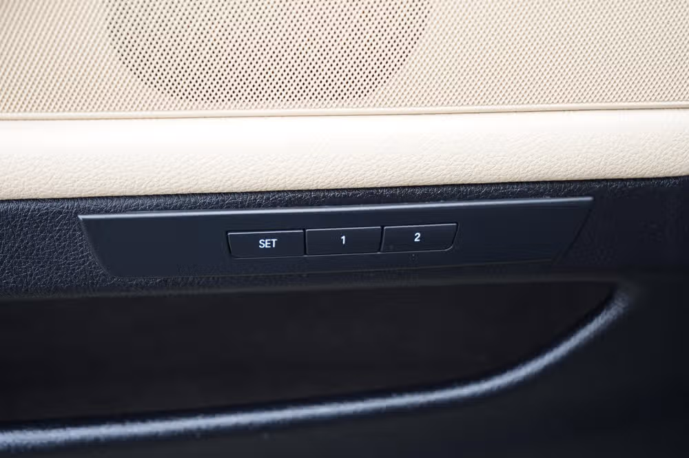 2016 BMW 5 Series 535i Image 12