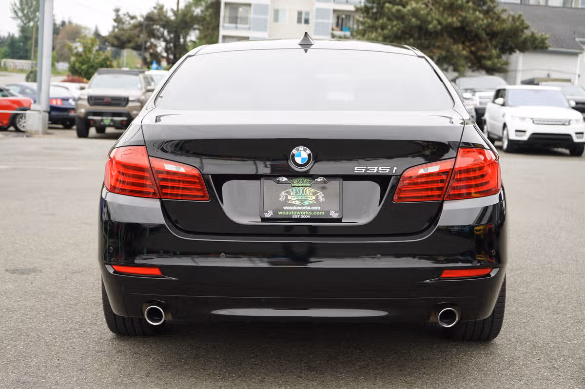 2016 BMW 5 Series 535i Image 4
