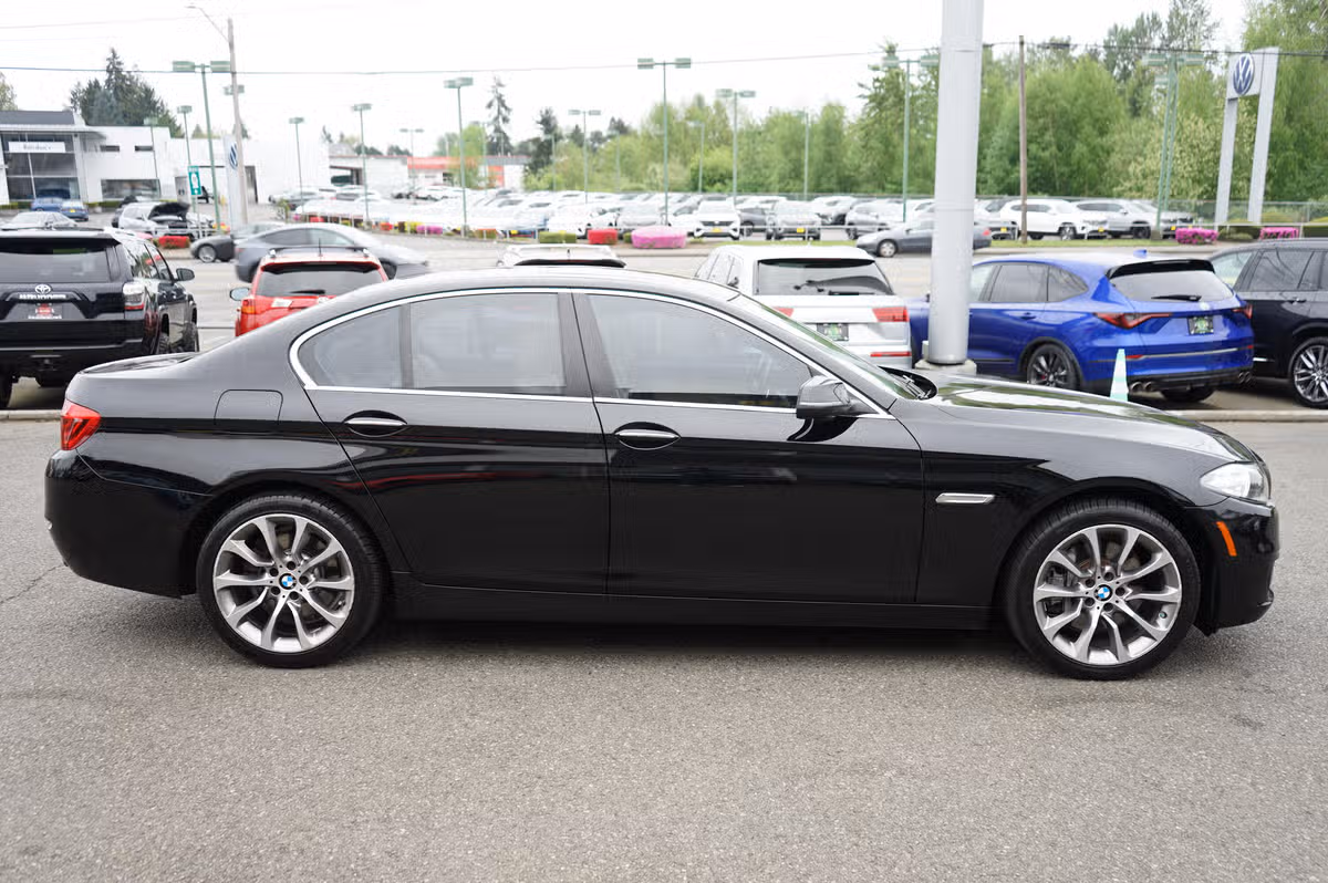 2016 BMW 5 Series 535i Image 6