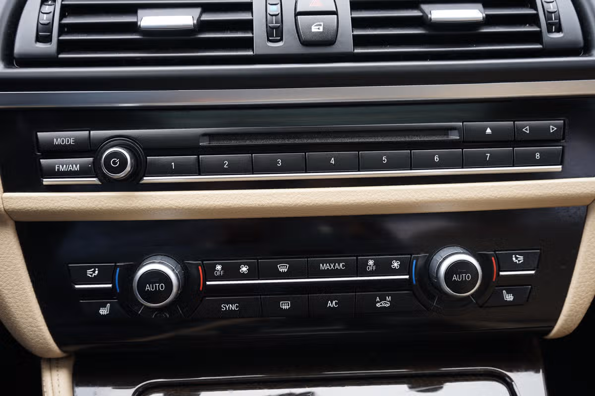 2016 BMW 5 Series 535i Image 18