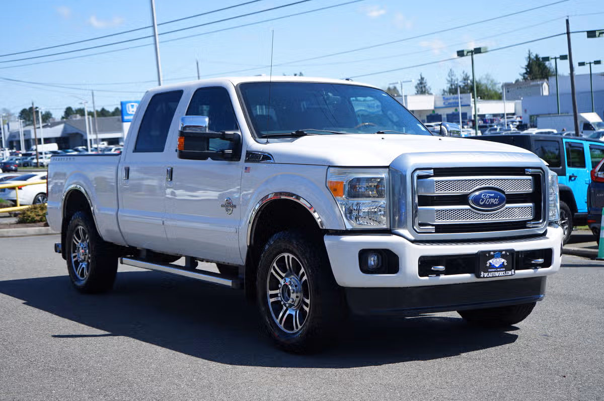 2013 Ford F-250 Super Duty Platinum Crew Cab Image 7
