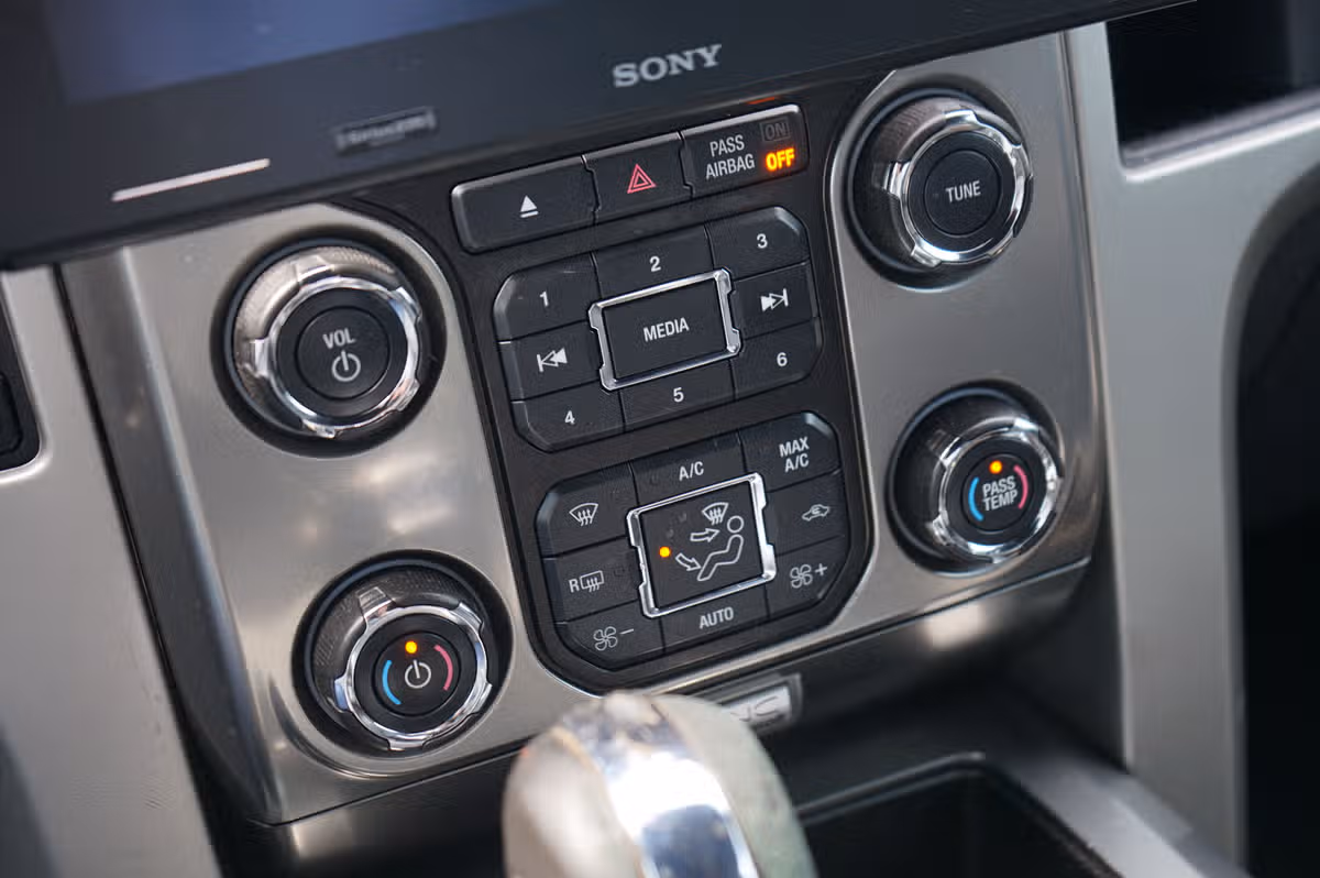 2013 Ford F-150 FX4 SuperCrew Image 20