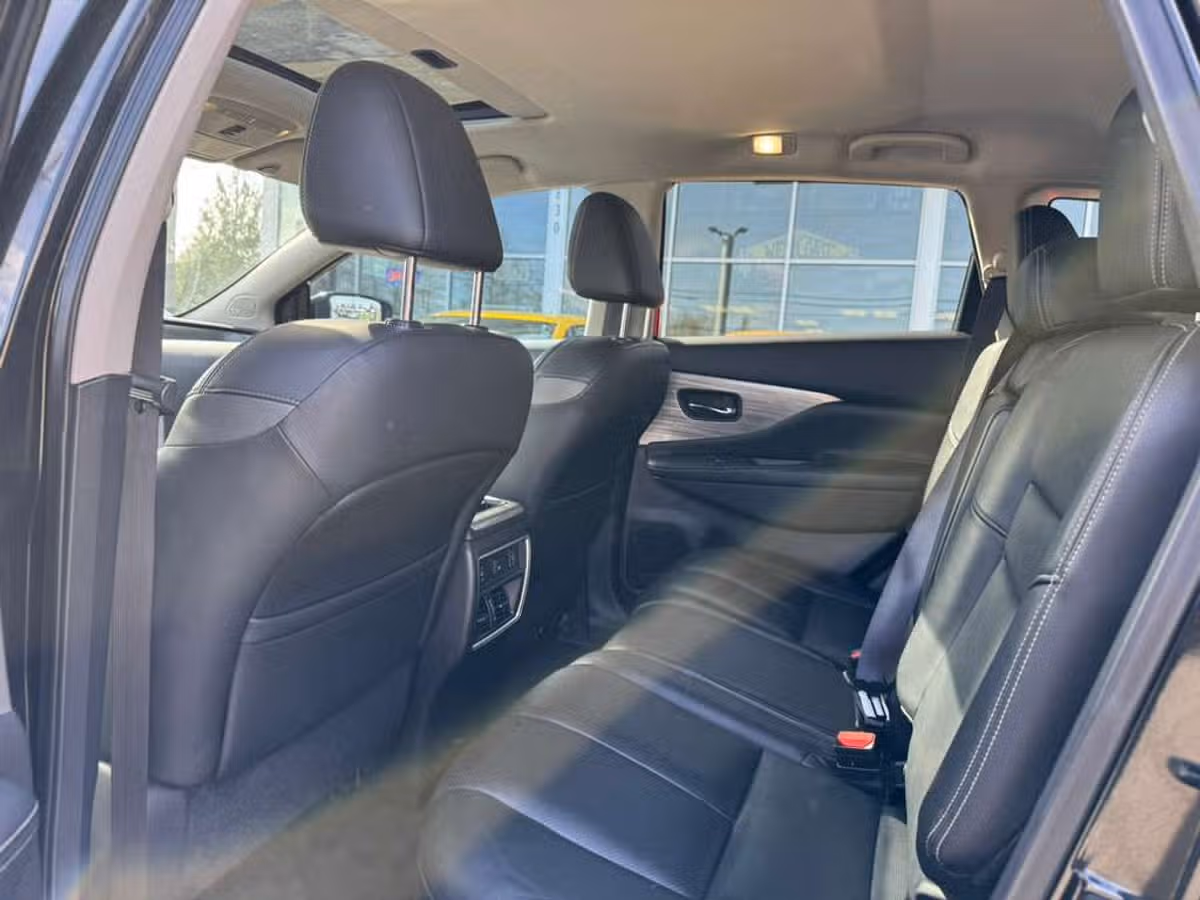 2015 Nissan Murano Platinum Image 19
