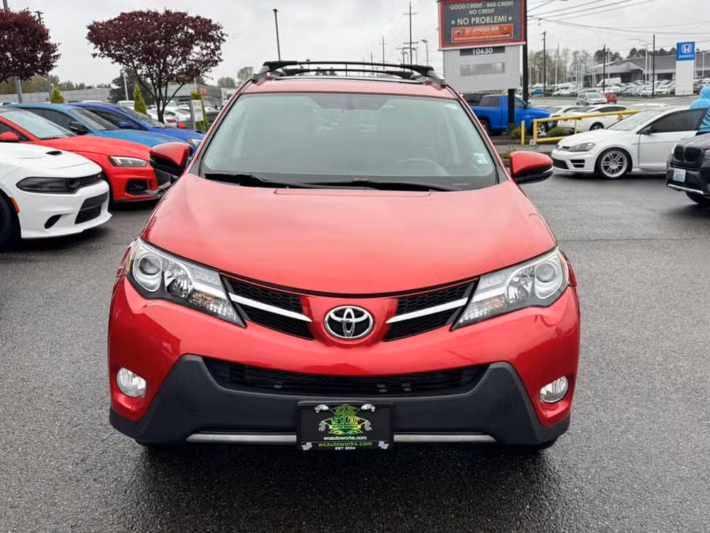 2013 Toyota RAV4 Limited Image 3