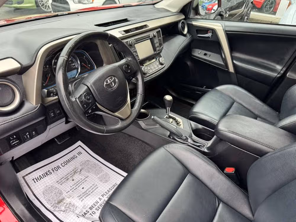 2013 Toyota RAV4 Limited Image 8