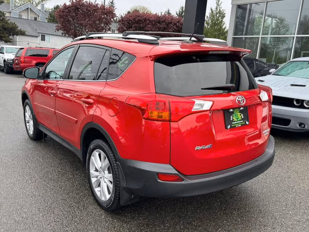 2013 Toyota RAV4 Limited Image 13
